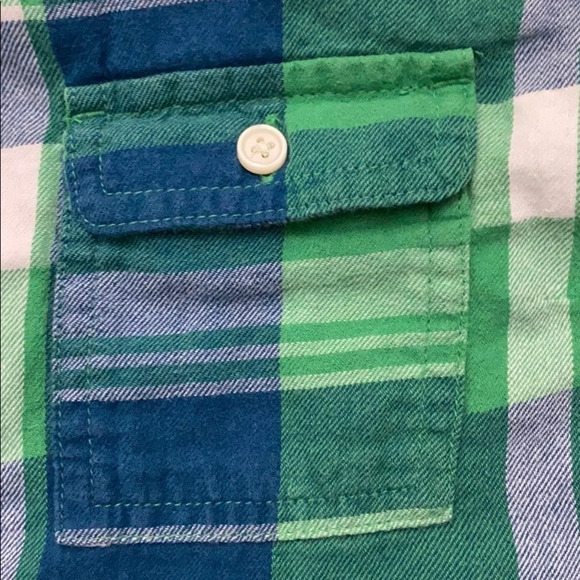 Old Navy women’s flannel plaid button down shirt - Picture 6 of 9